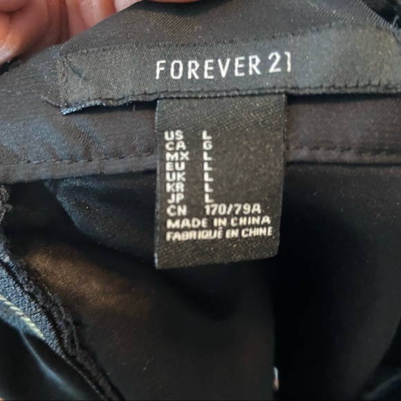 Forever21 black lace skater skirt size large - Picture 5 of 6